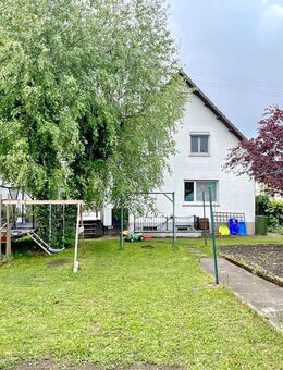 Einfamilienhaus in ruhiger und sonniger Lage mit schönem Garten! - Villingen-Schwenningen