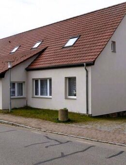 großzügiges und gepflegtes Doppelhaus zwischen Neustrelitz und Wesenberg - Userin