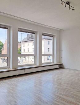 Attraktive Wohnung in Freilassing - hell, modern, Balkon, vielseitig nutzbar für Wohnen oder Gewerbe - Freilassing