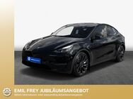 Tesla Model Y, Performance Dual Motor AWD WKR, Jahr 2022 - Karlsruhe