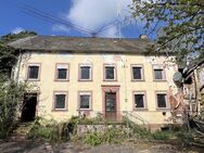 **Historisches Herrenhaus mit vielseitigen Nutzungsmöglichkeiten** - Hütterscheid