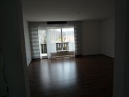 Großzügige, gut geschnittene 3 ZKB-Wohnung mit Einbauküche, Traumblick, Gartennutzung, Diemelstadt - Diemelstadt