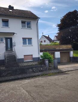 Der Lieblingsplatz der Familie ist die Sonnenterrasse, sofort einziehen - Idar-Oberstein