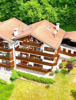BEST-LAGE: Haus im Haus - 4 Zimmer-Maisonette-Wohnung ca. 131 m², 2 Bäder, 2 Carport´s - Garmisch-Partenkirchen