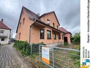 Einfamilienhaus in zentraler Lage in Neumarkt mit Carport - Neumarkt (Oberpfalz)