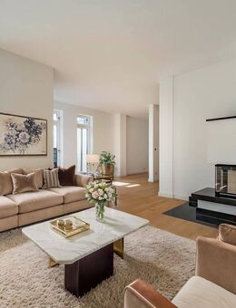 Großzügiger Neubau mit Lift, Garage und Garten in Bestlage des Dichterviertels - Frankfurt (Main)