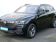 VW Touareg, 3.0 TDI R-Line 286PS R-LINE, Jahr 2021 - Nidderau