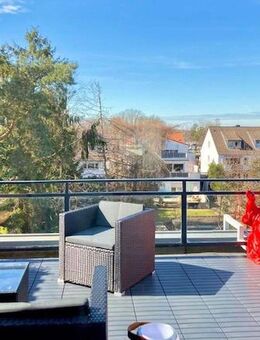 Modern möblierte 2,5 Wohnung mit großer Terrasse zw. Yachthafen u. Oberkassel - Düsseldorf