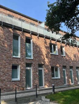 KfW 40: Exklusive 3 Zi.-Whg. über zwei Ebenen inkl. EBK, Balkon & Dachterrasse. - Hamburg