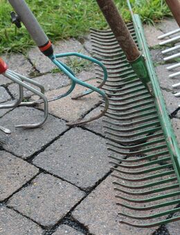 Verschiedene Gartengeräte günstig abzugeben - Neuenrade