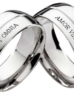 Abgerundete Edelstahlringe E303 ohne Stein mit Außengravur - Aholming