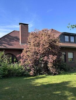 Einzigartige 8-Zimmer-Klinker-Villa (210m²) + 1.066m² Grundstück in Vecheldes Toplage zum Wachküssen - Vechelde