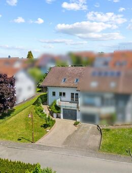 Wohnvielfalt! Großzügige Doppelhaushälfte mit Gestaltungsfreiheit und tollem Weitblick - Burgrieden