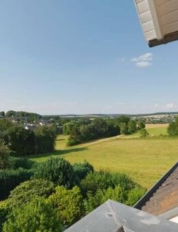 Eigentumswohnung in ruhiger Lage mit Garage und Stellplatz - Oelsberg