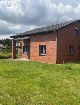 IMMOBILIEN GUMNIOR präsentiert: gemütliches Einfamilienhaus mit großem Garten am Hengemühlensee - Salzbergen