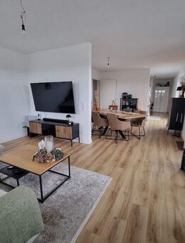 Schöne, neuwertige Penthousewohnung in ruhiger Siedlungslage von Damme - Damme