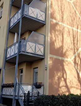 Schönes Mehrfamilienhaus mit 6 Wohnungen in Gera zu verkaufen - Gera