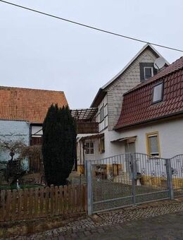 Trebra, 1-2 Familienhaus + 4ha Land - Trebra