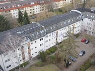 Ruhig gelegene 2-Zimmer-Wohnung mit Balkon und grünem Ausblick - Berlin