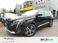 Peugeot 5008, 1.2 Allure Pack 180°, Jahr 2023 - Potsdam