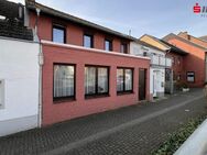 Modernisierungsbedürftiges Einfamilienhaus mit viel Platz im Herzen von Bardenberg - Würselen