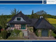 Fachwerk-Landhausvilla mit Stil, Eleganz und modernster Ausstattung auf großem Grundstück - Kühsen