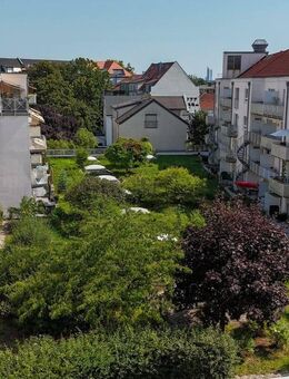 2-Raumwohnung (BJ 1995) mit 2 Balkonen, Aufzug, Tiefgarage & Blick in die Auenlandschaft - Leipzig