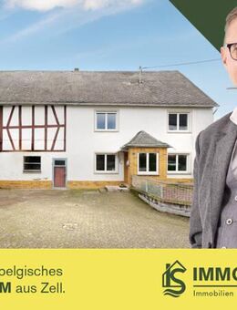 Hunsrücker Bauernhaus mit Hof und Nebengebäuden in ruhiger Lage von Mittelstrimmig - Mittelstrimmig