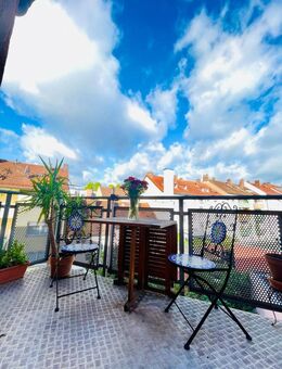 Großzügige schöne 4- Zimmer Wohnung - 2 Wohnebenen -ca. 107 Quadratmeter -Balkon-90489 Nürnberg - Nürnberg