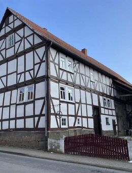 Historisches Fachwerkhaus mit Scheune in Bad Emstal - Bad Emstal