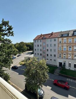Schöne 2-Raum-Wohnung in grüner Lage mit Balkon - Chemnitz
