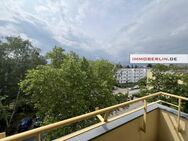 IMMOBERLIN.DE - Lichtdurchflutete sanierte Wohnung mit ruhiger Südloggia - Berlin