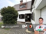 Charmantes Einfamilienhaus in ruhiger Lage mit Dachterrasse und großzügigem Raumangebot - Augsburg
