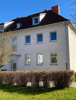 Drei-Zimmer-Wohnung mit Stellplatz in gefragter Ribnitzer Wohnlage zu verkaufen - Ribnitz-Damgarten