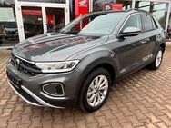 VW T-Roc, 1.5 TSI APP 17" Life, Jahr 2024 - Bad Oeynhausen