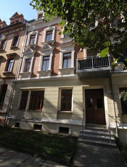 mit Balkon in ruhiger Seitenstraße neuwertige Laminatboden - Chemnitz