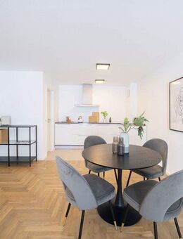 Helle 3-Zimmerwohnung mit Blick auf den Neckar - Ludwigsburg