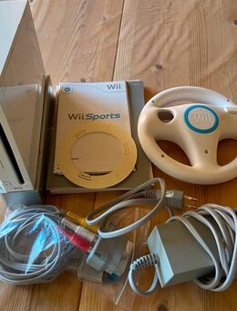 Nintendo Wii mit viel Zubehör und Spielen - Moers