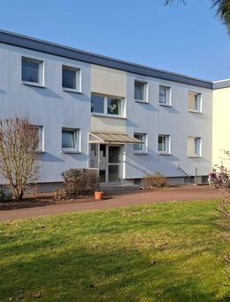 Großzügige 4-Zimmer-Wohnung mit Balkon in Nienburg - Nienburg (Weser)