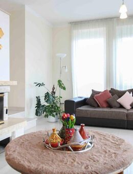 Modernes Einfamilienhaus mit Garten, hochwertiger Ausstattung und vielseitigem Raumangebot - Adelsdorf