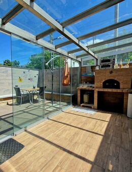 Wohnen wie im Haus!!! Balkon, Wintergarten, Terrasse, 6 Zimmer, 3 eigene Etagen zentral in Lörrach! - Lörrach