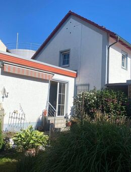 Idyllisches Einfamilienhaus mit wunderschönem Garten im Stadtzentrum von Abensberg - Abensberg