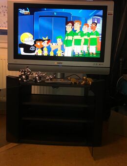 Philips+Fuß /ambilight 32 DVD s +Tisch+Zubehör komplett ab - Aalen