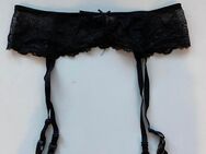 Hunkemöller Dessous Strapse Strapsgurt Größe M schwarz - Stuttgart