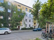 Mit Balkon und 2 Zimmern: Kapitalanlage im Dreißiger-Jahre-Ensemble in Prenzlauer Berg - Berlin