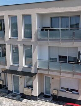 Moderne Kapitalanlage: Neuwertiges Mehrfamilienhaus mit 6 Einheiten, Wärmepumpe & Top Ausstattung. - Niefern-Öschelbronn