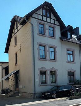 Schönes 3-Familienhaus in - Saalfeld Obere Stadt - Kapitalanlage - Saalfeld (Saale)