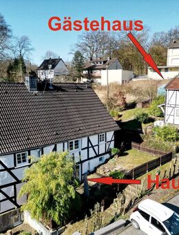 Historisches Fachwerkensemble im Herzen von Gummersbach – Einfamilienhaus mit separatem Gästehaus - Gummersbach