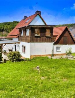 Großräumiges Anwesen mit Garten, Terrasse und Wintergarten - Herborn (Hessen)