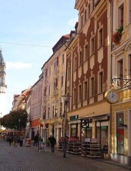 Moderne 2-Zimmer-Dachgeschosswohnung mit Einbauküche und Fußbodenheizung in Top Lage - Bautzen